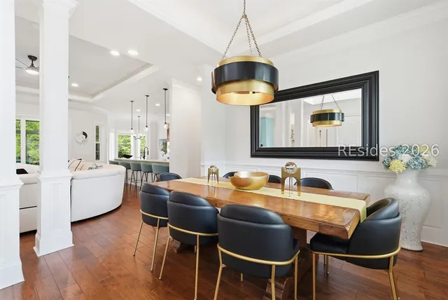 Dining room with pendant lighting at 165 Topside E