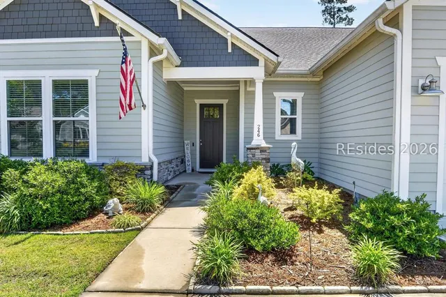 Covered front porch and entry at 246 Laurel Oak Avenue